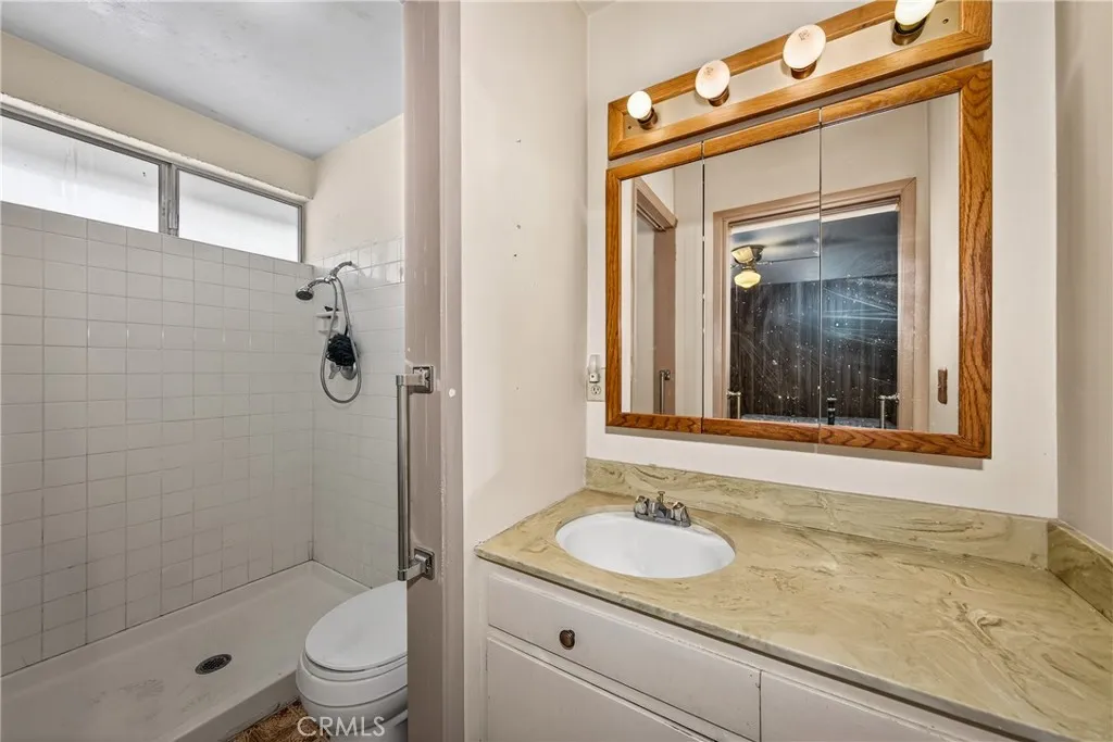 1193 W King, Banning, California 92220 home-pic-14
