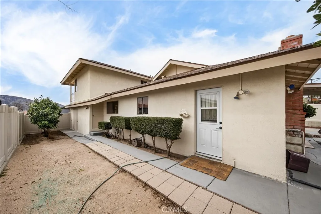 1193 W King, Banning, California 92220 home-pic-25