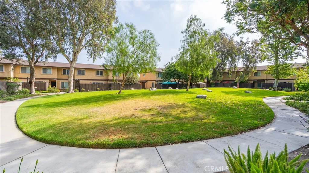 12302 Runnymede Street 4, North Hollywood, California 91605 home-pic-25