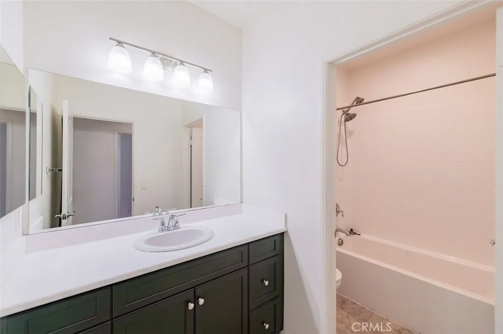11533 Cambria Court, Chino, California 91710 home-pic-19
