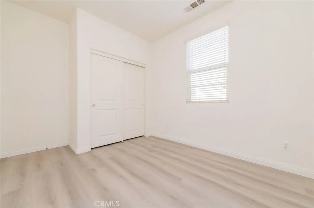 11533 Cambria Court, Chino, California 91710 home-pic-9