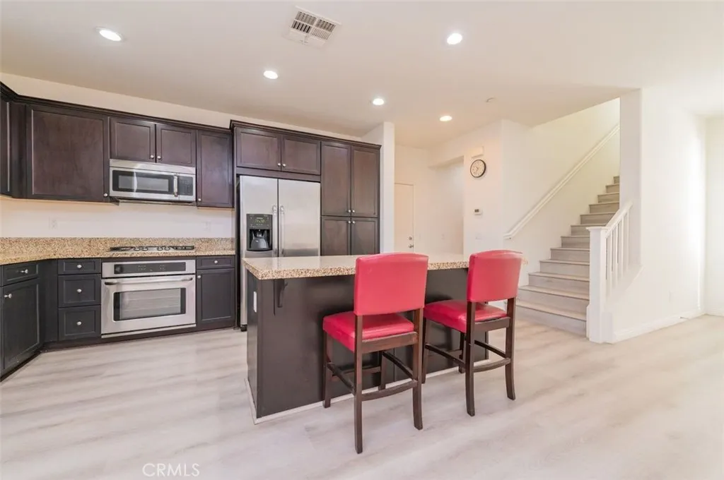 11533 Cambria Court, Chino, California 91710 home-pic-4