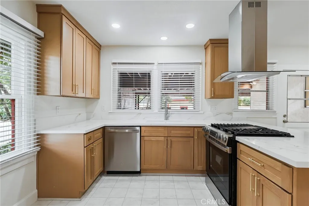 128 E Adams, Alhambra, California 91801 home-pic-13