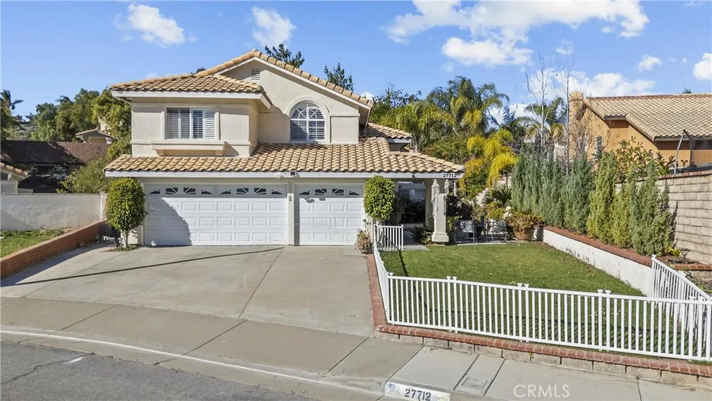 27712 Lonestar Place, Castaic, California 91384 home-pic-1