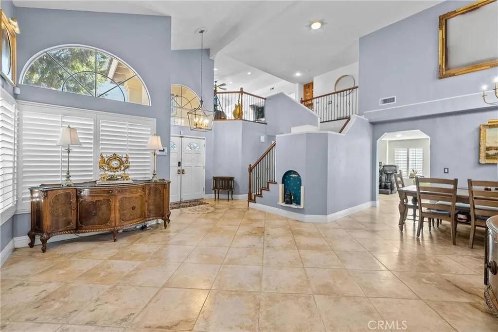 27712 Lonestar Place, Castaic, California 91384 home-pic-4
