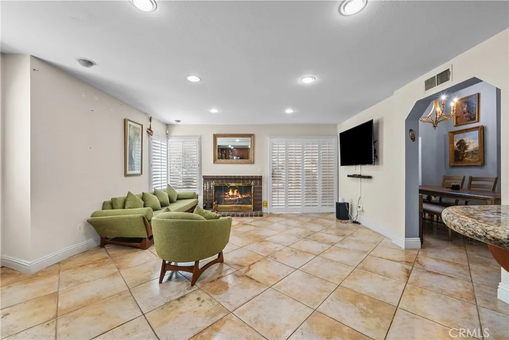 27712 Lonestar Place, Castaic, California 91384 home-pic-9