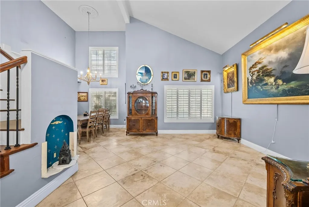 27712 Lonestar Place, Castaic, California 91384 home-pic-3