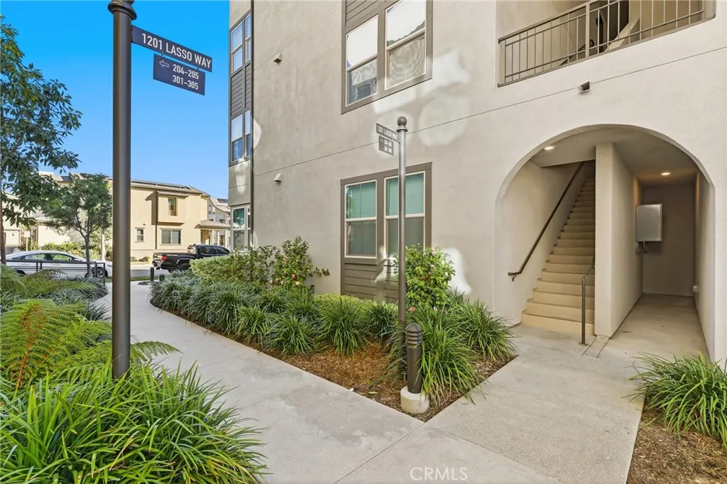 1301 Lasso Way 205, Rancho Mission Viejo, California 92694 home-pic-2