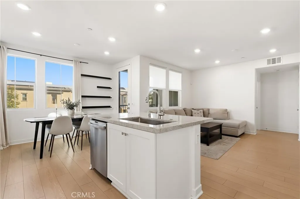 1301 Lasso Way 205, Rancho Mission Viejo, California 92694 home-pic-10