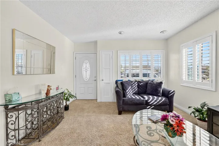 13339 Crocker, Los Angeles, California 90061