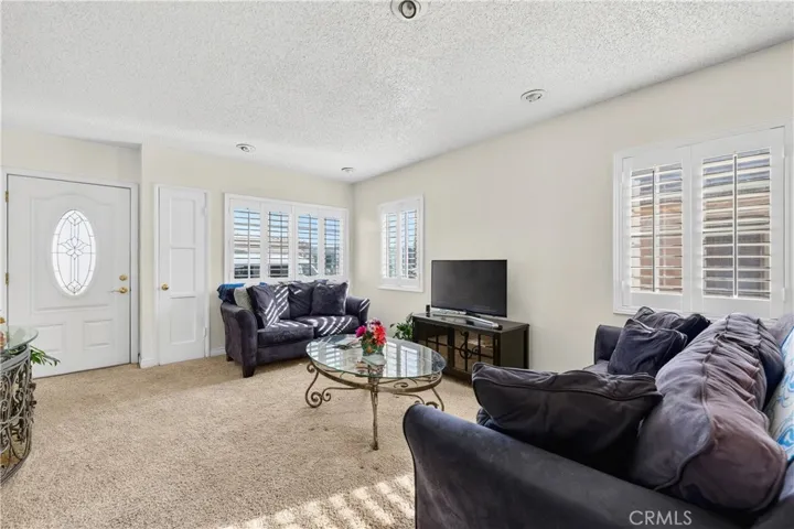 13339 Crocker, Los Angeles, California 90061