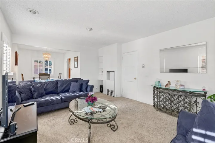 13339 Crocker, Los Angeles, California 90061