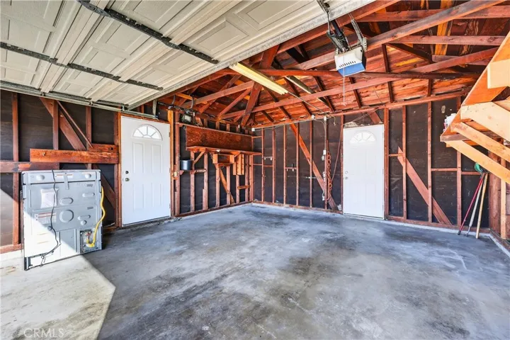 13339 Crocker, Los Angeles, California 90061