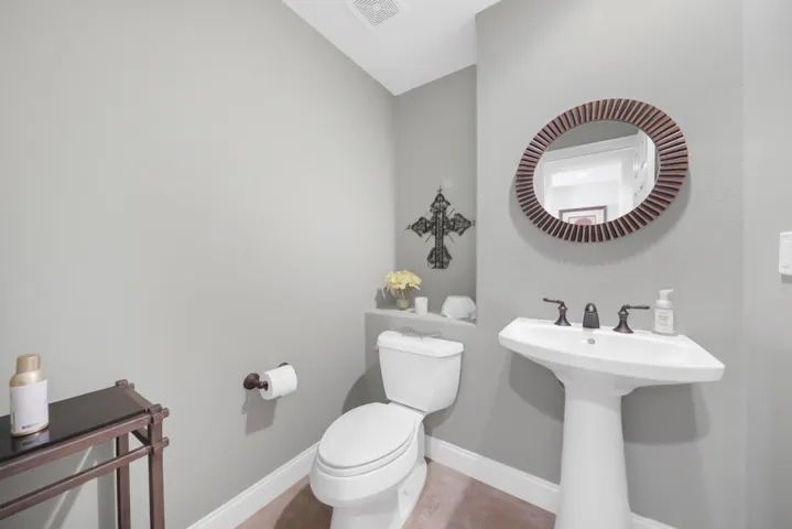 Powder room