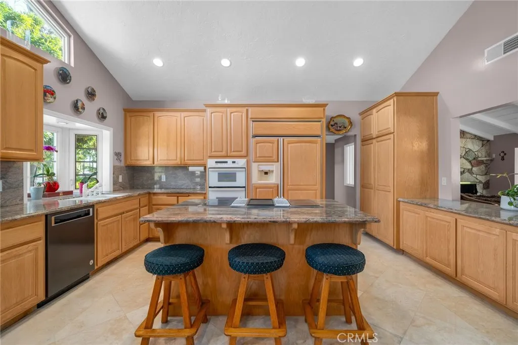 12818 Mckinley, Chino, California 91710 home-pic-31