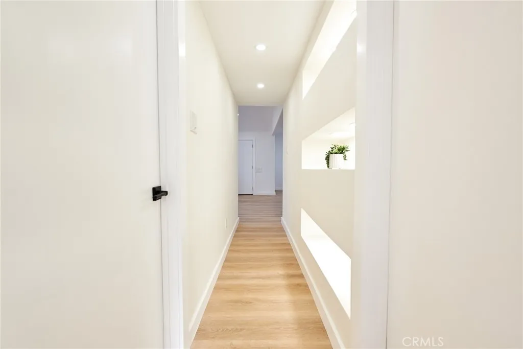 1960 W 67th, Los Angeles, California 90047 home-pic-22