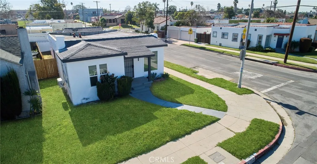 1960 W 67th, Los Angeles, California 90047 home-pic-5