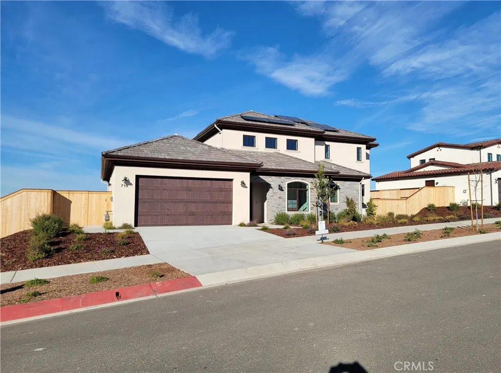 719 Manor Lane, Paso Robles, California 93446 home-pic-1