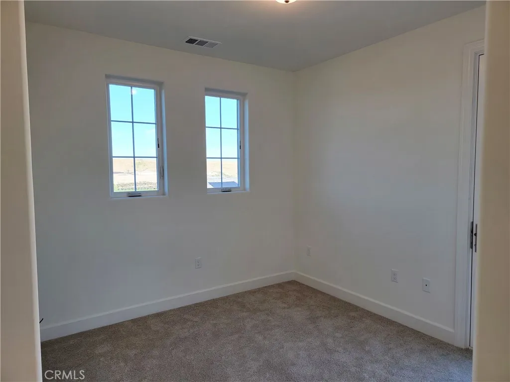 725 Manor Lane, Paso Robles, California 93446 home-pic-19
