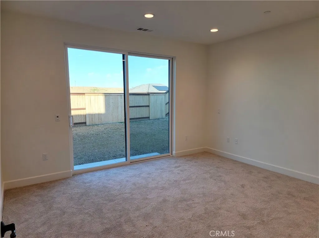 725 Manor Lane, Paso Robles, California 93446 home-pic-8