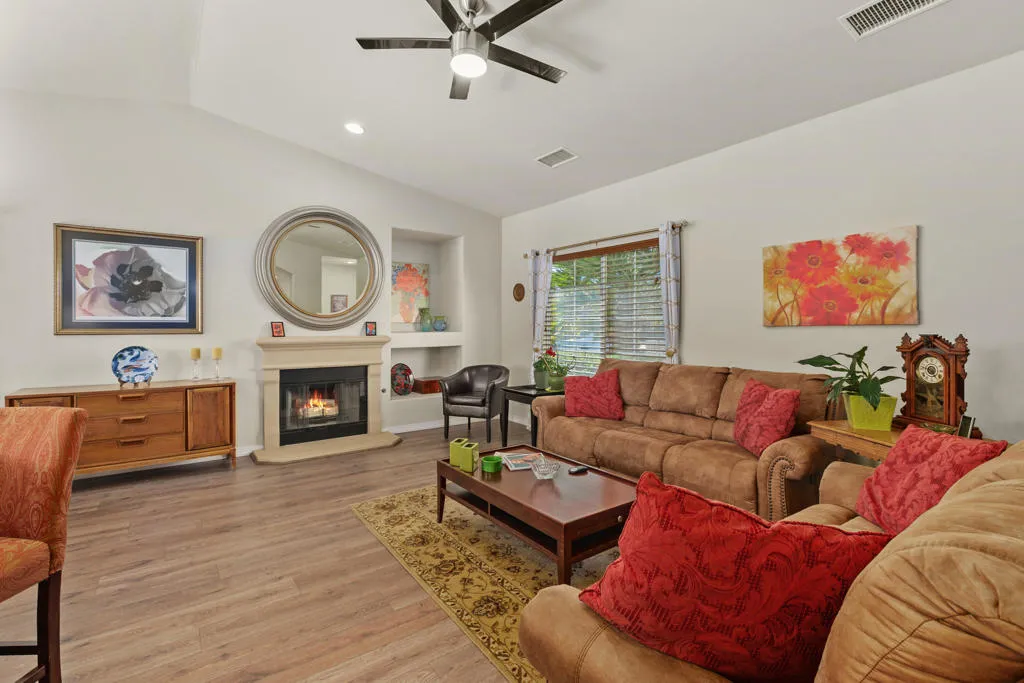 26700 Rio Dulce Road, Cathedral City, California 92234 home-pic-4