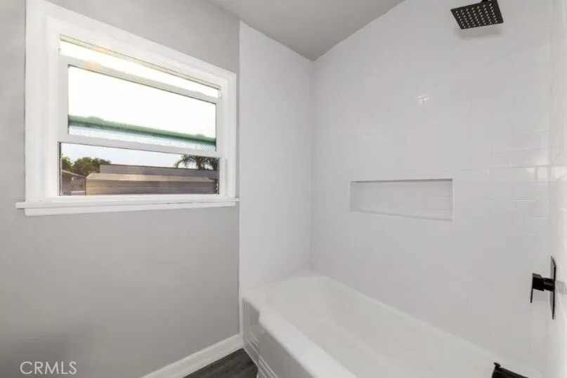 557 E Trenton, San Bernardino, California 92404 home-pic-6