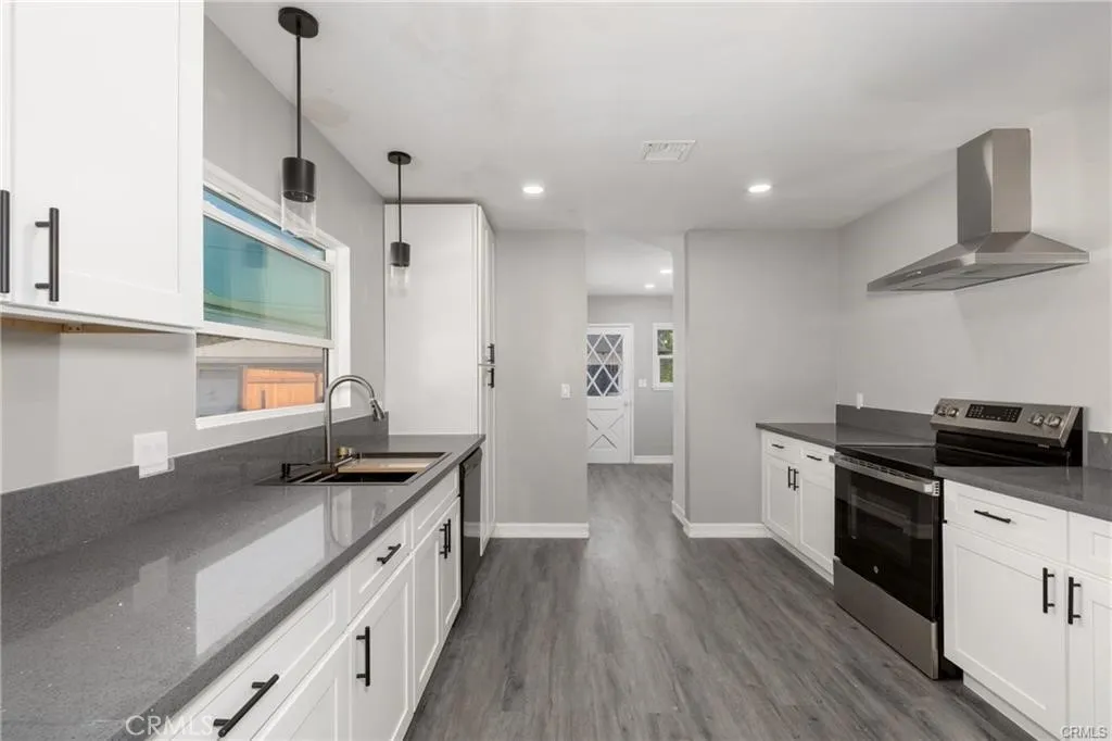 557 E Trenton, San Bernardino, California 92404 home-pic-12