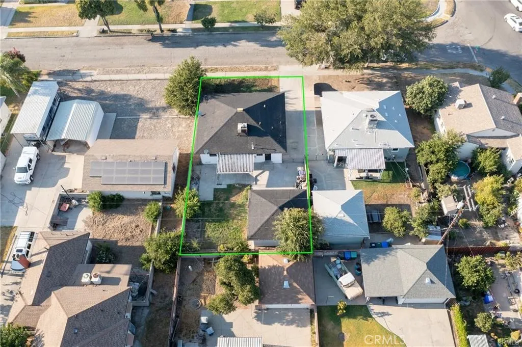 557 E Trenton, San Bernardino, California 92404 home-pic-22