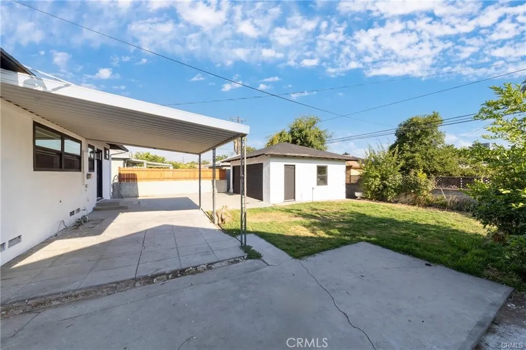 557 E Trenton, San Bernardino, California 92404 home-pic-19