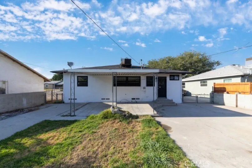 557 E Trenton, San Bernardino, California 92404 home-pic-21