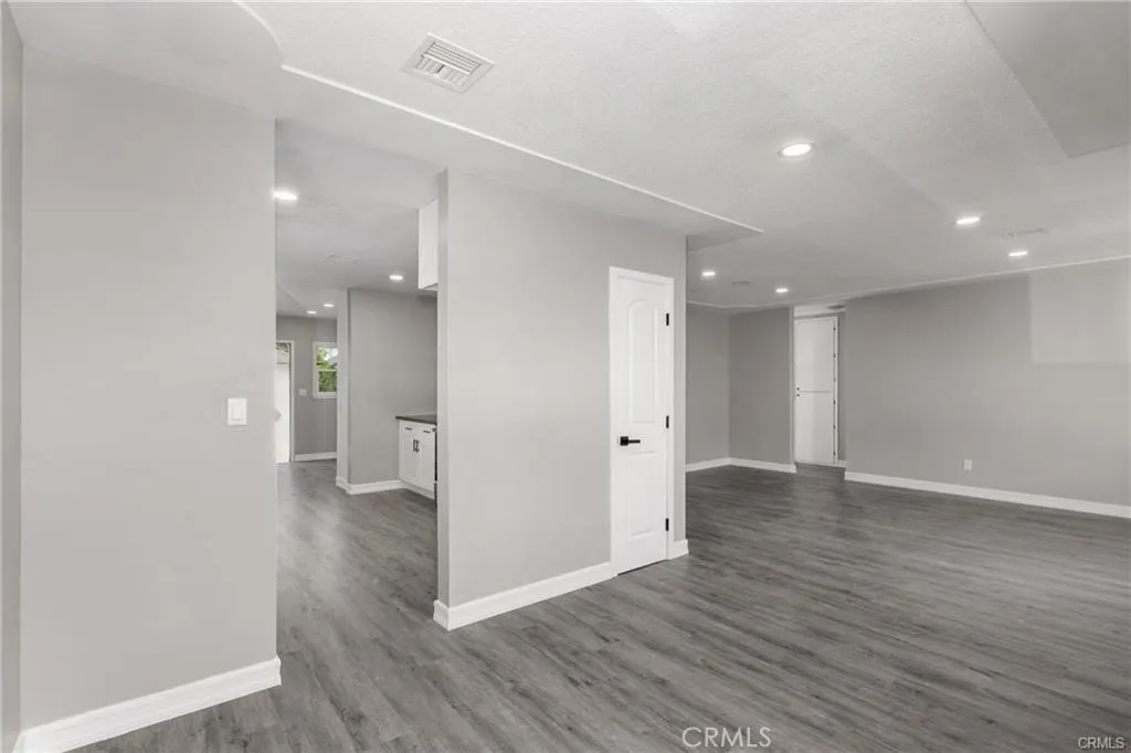 557 E Trenton, San Bernardino, California 92404 home-pic-11