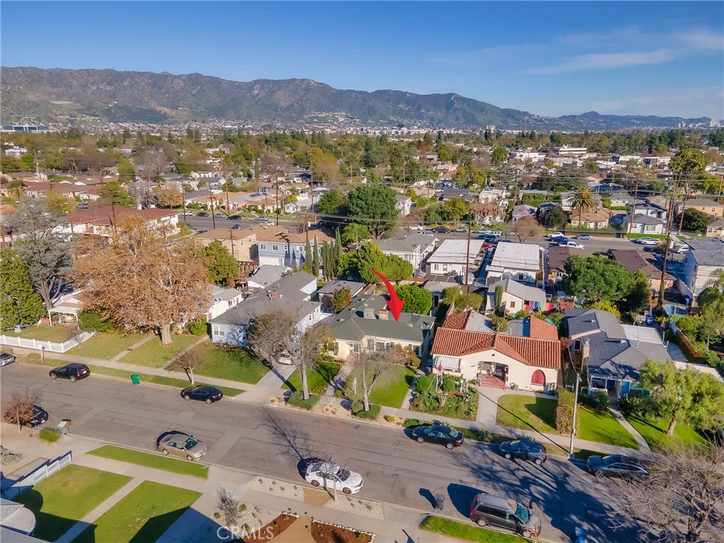 1516 N Pepper Street, Burbank, California 91505 home-pic-53