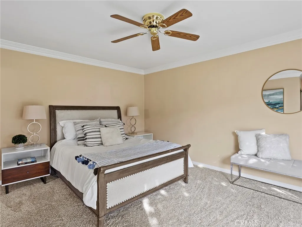 1516 N Pepper Street, Burbank, California 91505 home-pic-22