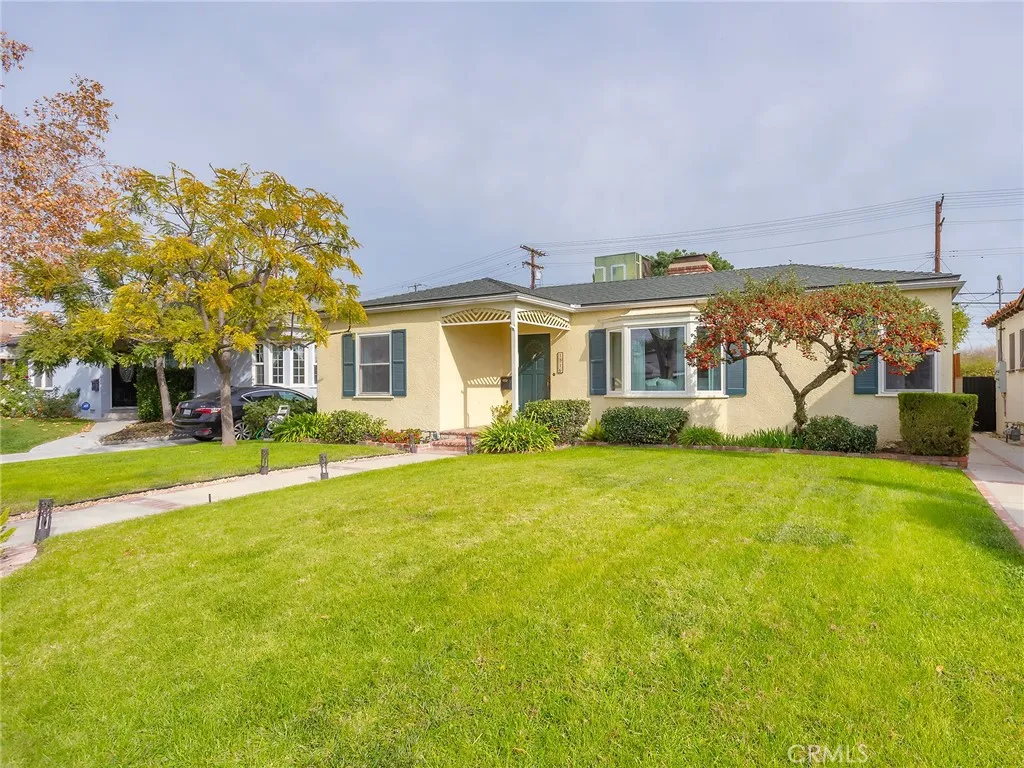 1516 N Pepper Street, Burbank, California 91505 home-pic-46