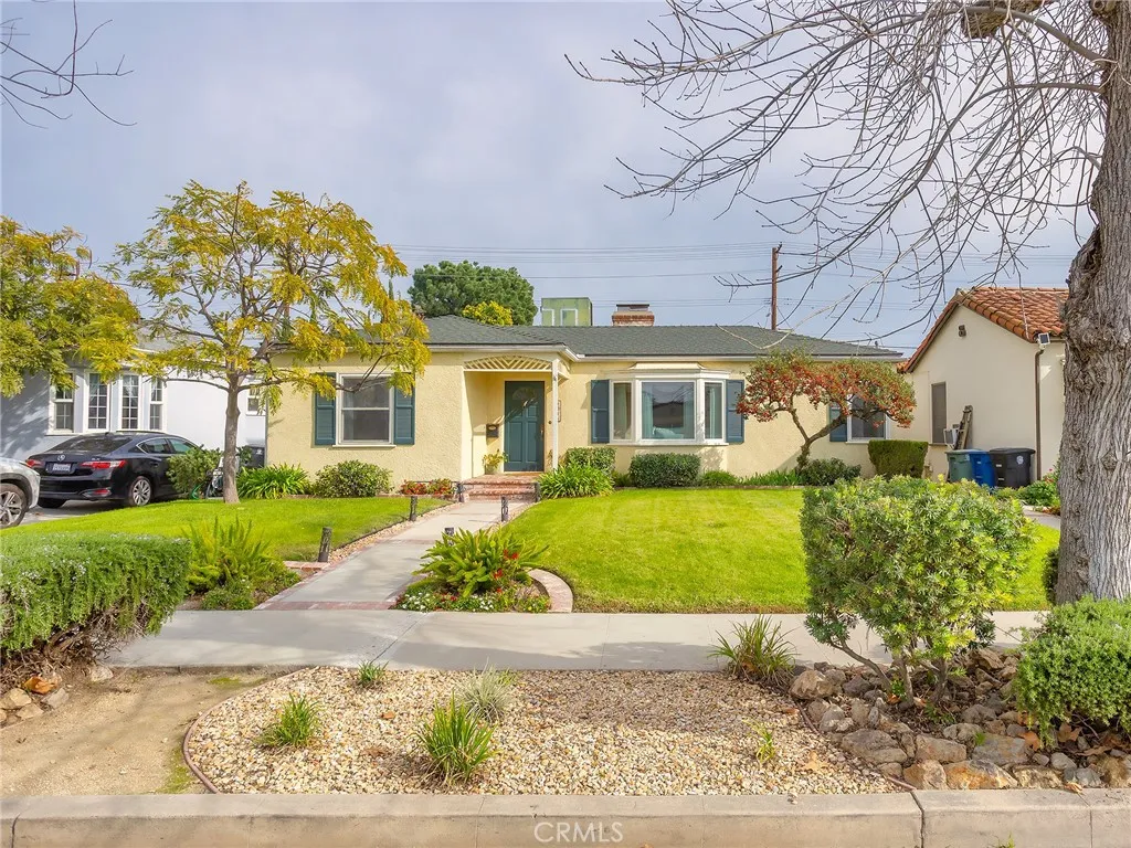 1516 N Pepper Street, Burbank, California 91505 home-pic-44