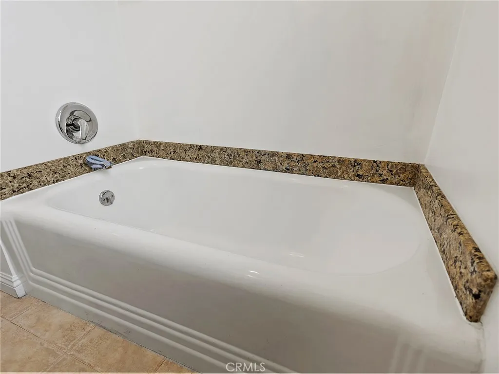 1516 N Pepper Street, Burbank, California 91505 home-pic-30