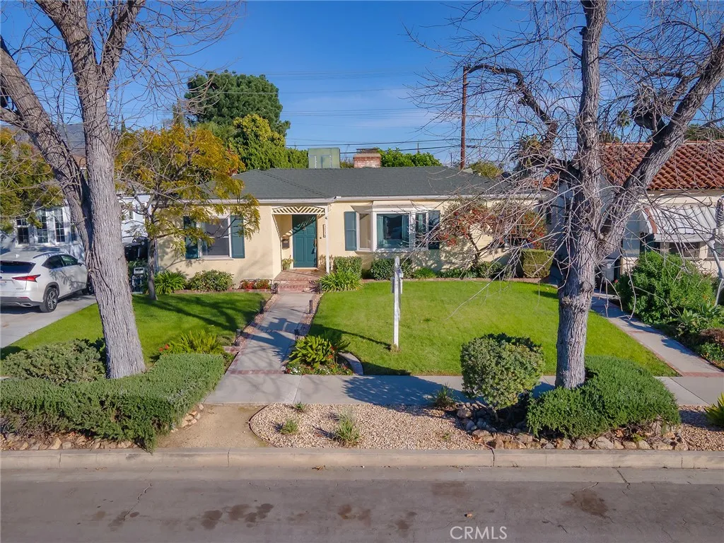 1516 N Pepper Street, Burbank, California 91505 home-pic-50