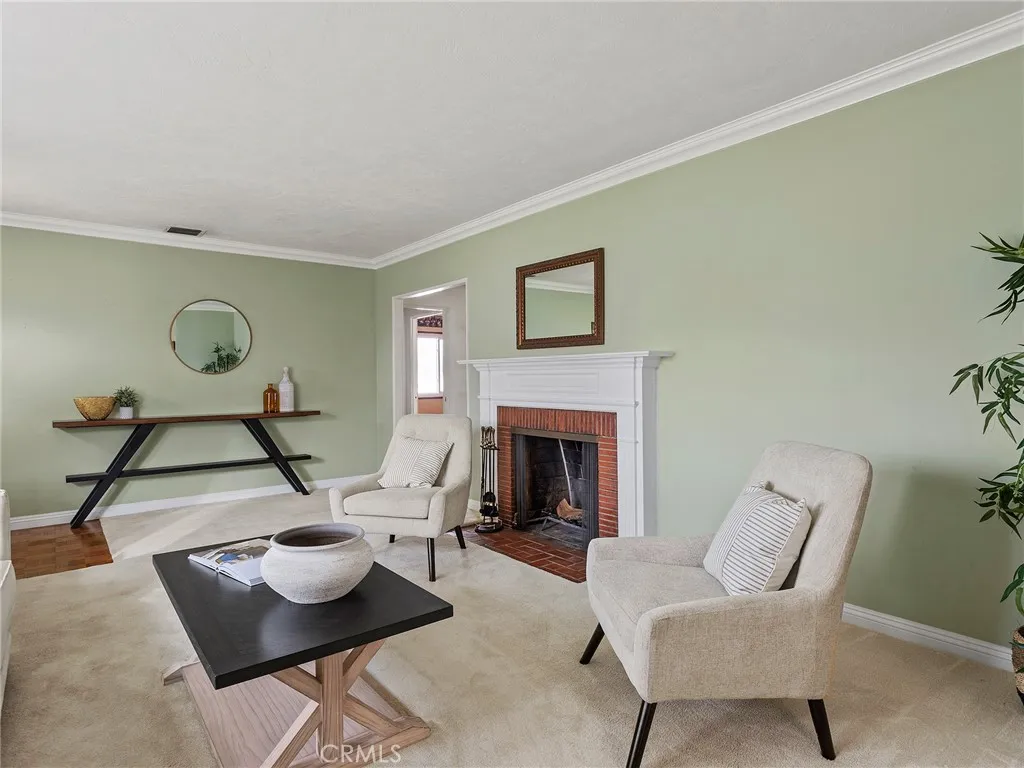 1516 N Pepper Street, Burbank, California 91505 home-pic-15
