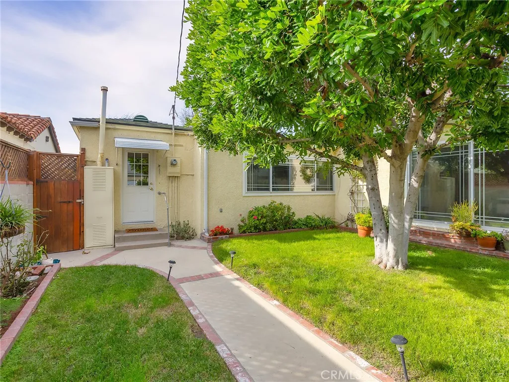 1516 N Pepper Street, Burbank, California 91505 home-pic-35