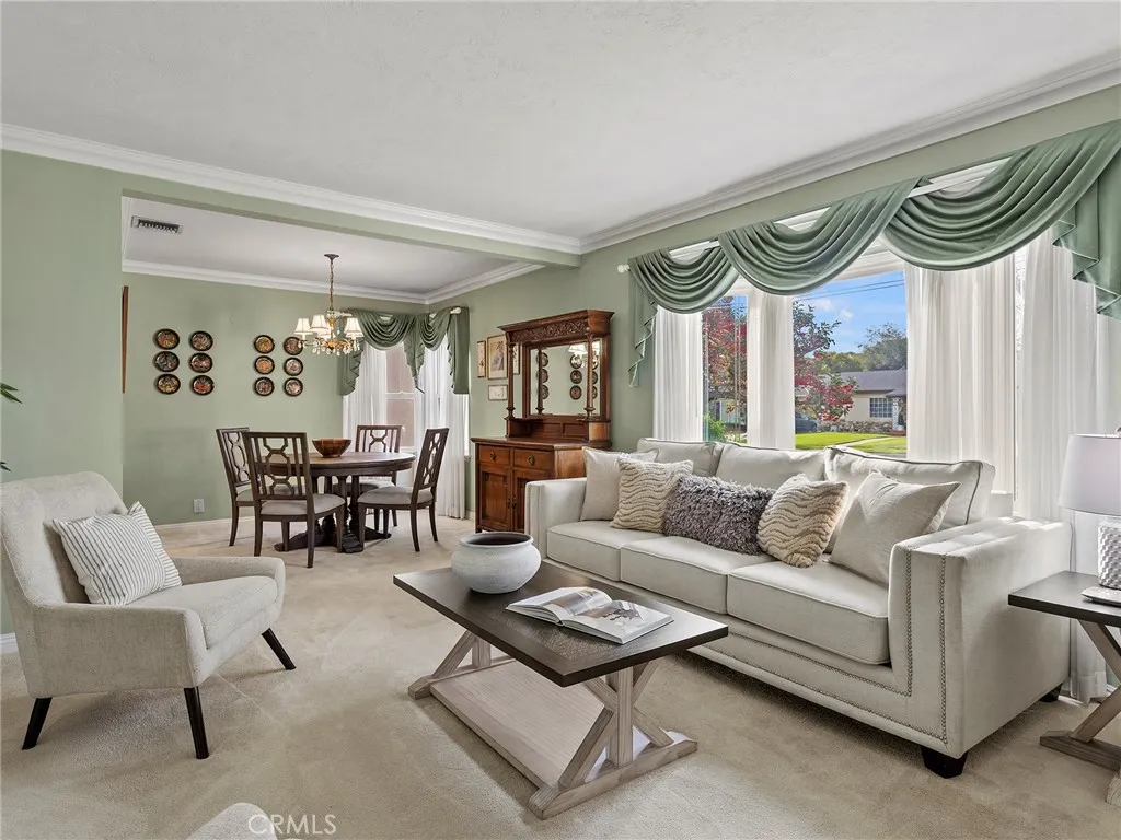 1516 N Pepper Street, Burbank, California 91505 home-pic-13