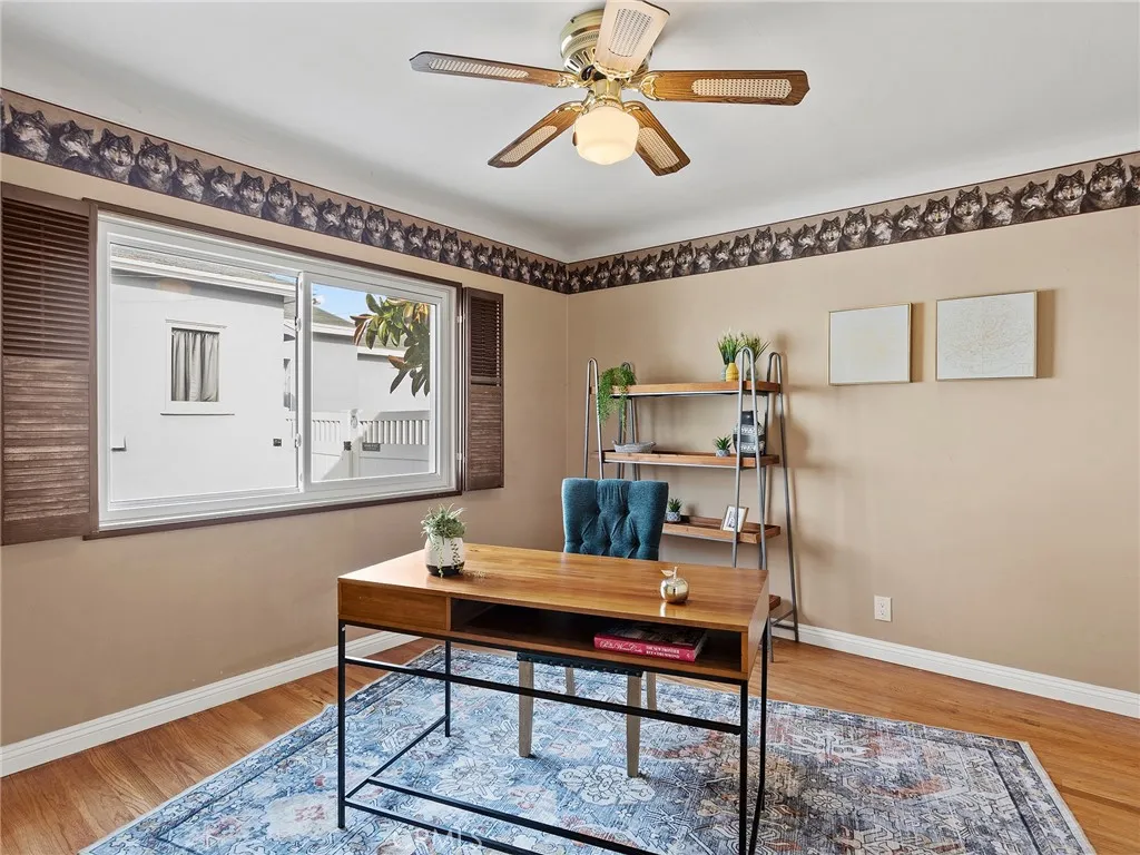 1516 N Pepper Street, Burbank, California 91505 home-pic-26