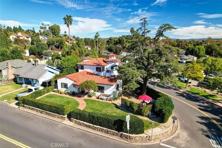 El Camino Real & El Horno