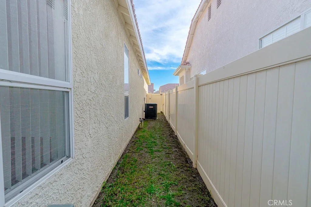 811 Camino De Plata, San Jacinto, California 92583 home-pic-31