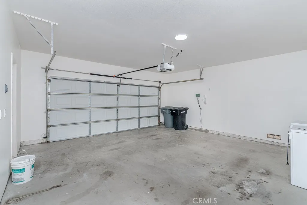 811 Camino De Plata, San Jacinto, California 92583 home-pic-30