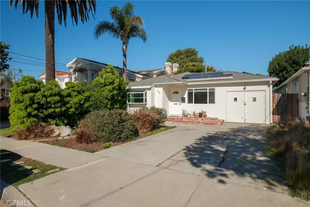 1041 Avenue D, Redondo Beach, California 90277 home-pic-1
