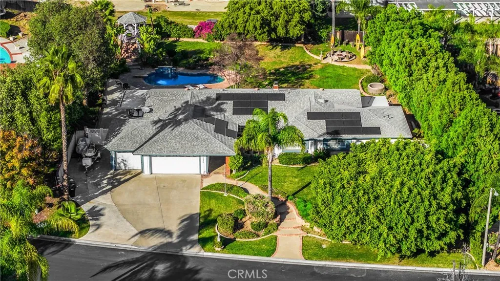 7230 Sarsaparilla Drive, Corona, California 92881 home-pic-50