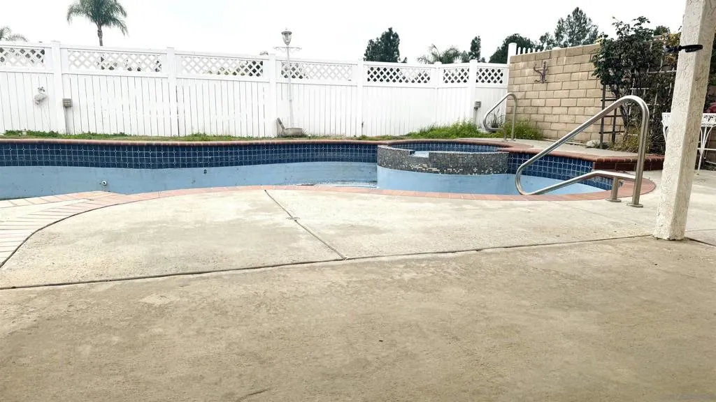 39607 Firethorn Court, Murrieta, California 92563 home-pic-12