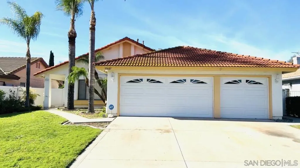 39607 Firethorn Court, Murrieta, California 92563 home-pic-1