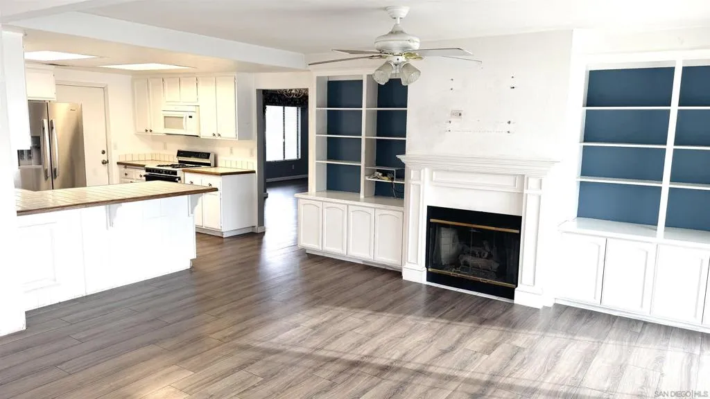 39607 Firethorn Court, Murrieta, California 92563 home-pic-11