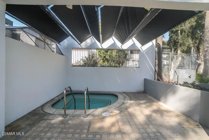 1190 Tivoli Ln #216 - HsHProd-8